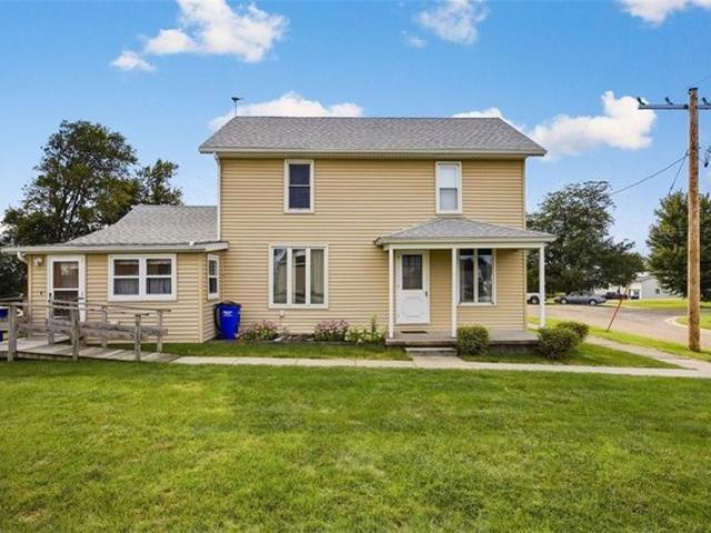House for sale in Norway, Benton County
