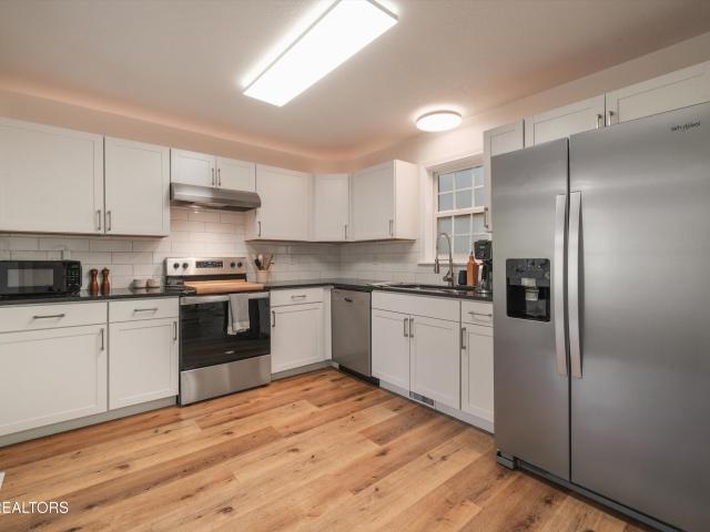 House for sale in Colonial Village, Knoxville
