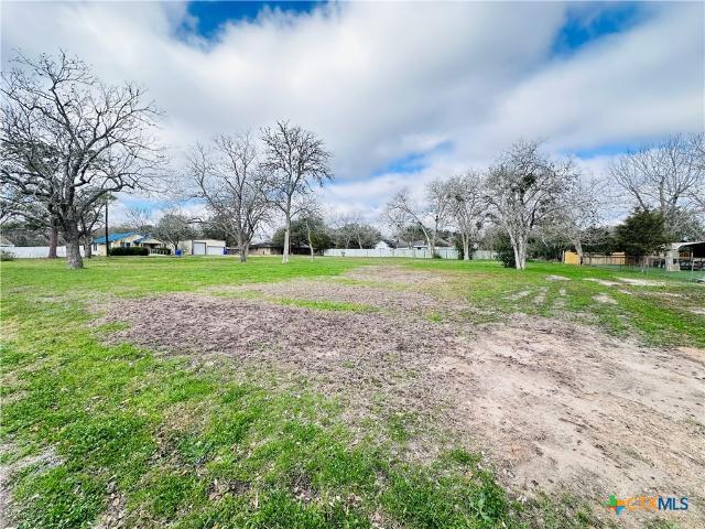 Land for sale in Yoakum, Texas