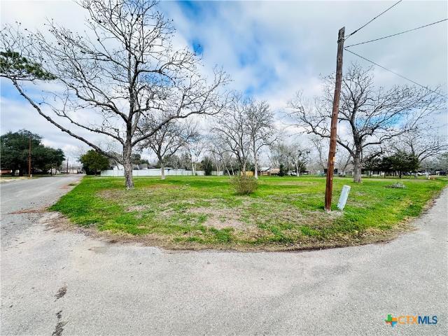 Land for sale in Yoakum, Texas