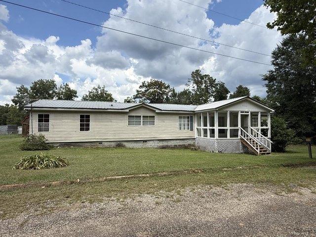 House for sale in Newville, Alabama