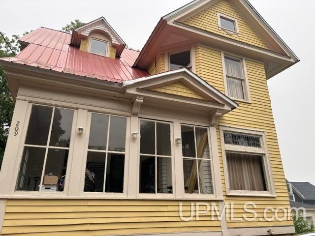 House for sale in Houghton, Michigan