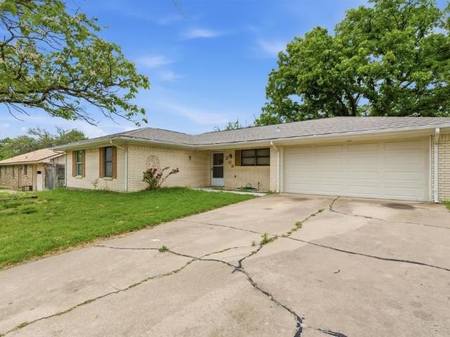 House for sale in Stephenville, Texas