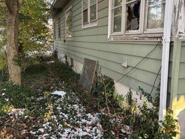 House for sale in Benton, Illinois