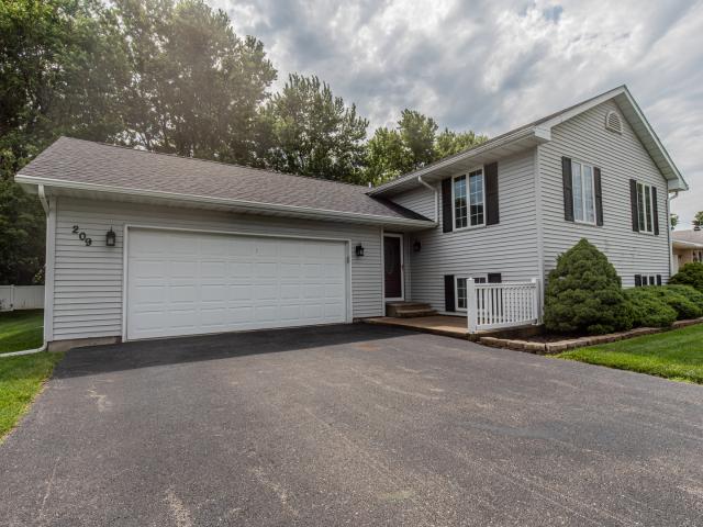House for sale in Bureau, Illinois