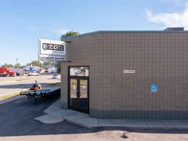 Commercial for sale in Mount Clemens, Michigan