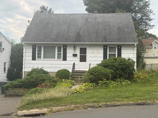 House for sale in Bridgeport, Connecticut
