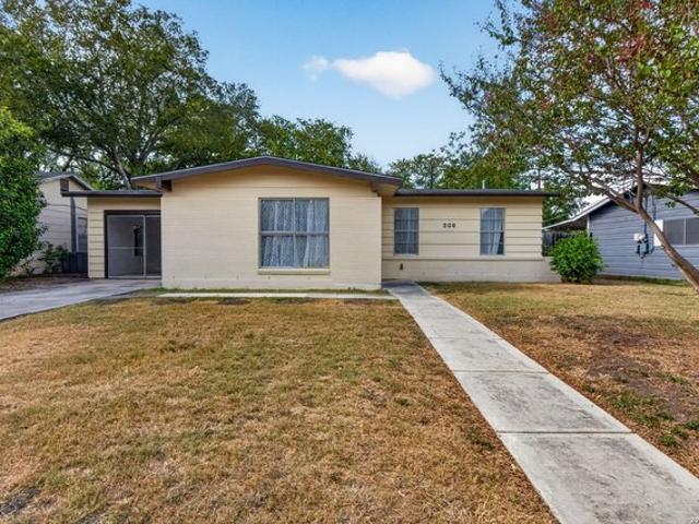 House for sale in Universal City, Bexar County