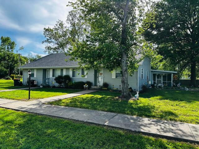Commercial for sale in Barry, Missouri