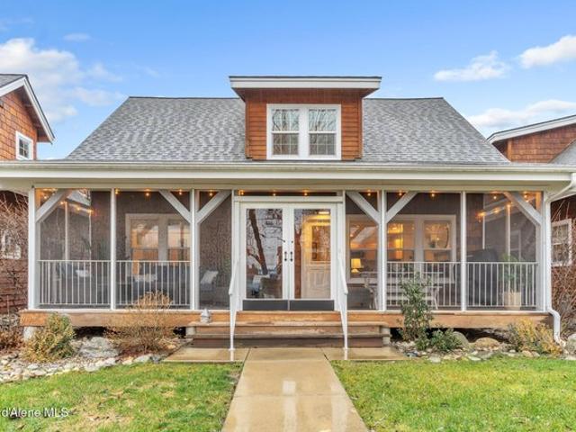 House for sale in Dover, Idaho