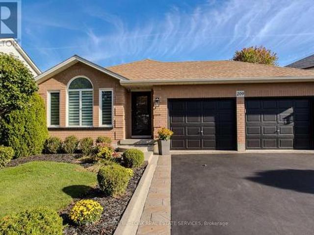 House for sale in Ancaster, Ontario