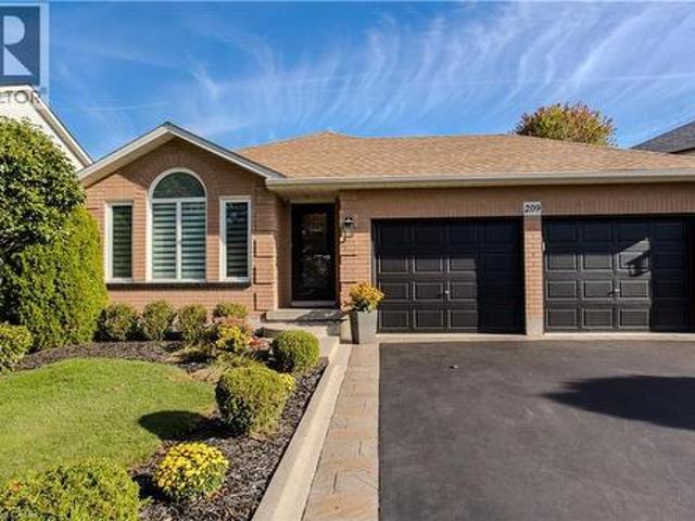 House for sale in Ancaster, Ontario