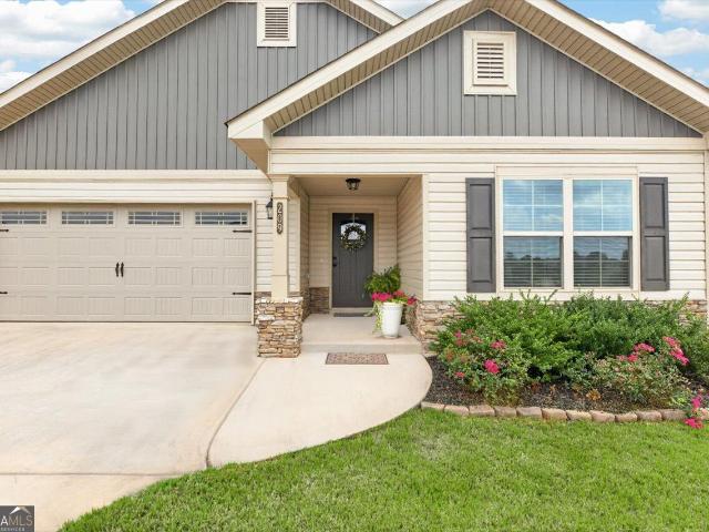 House for sale in Byron, Georgia