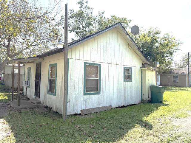 House for sale in Velasco, Freeport