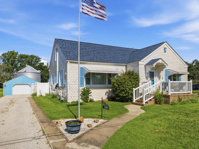 House for sale in Clinton, Illinois