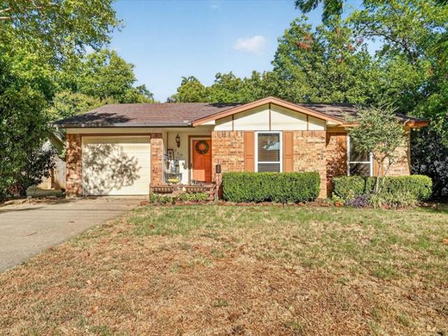 House for sale in Burleson, Johnson County