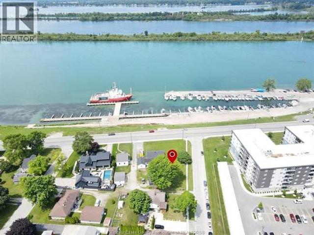 House for sale in Amherstburg, Ontario