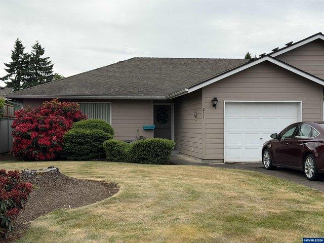 House for sale in Oregonia