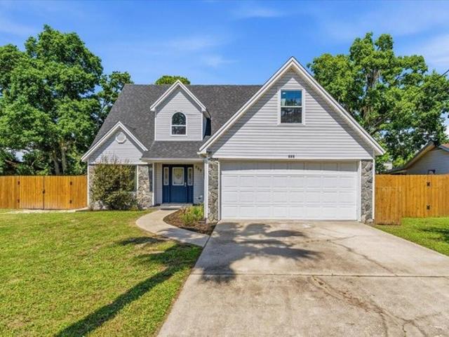 House for sale in Mary Esther, Florida