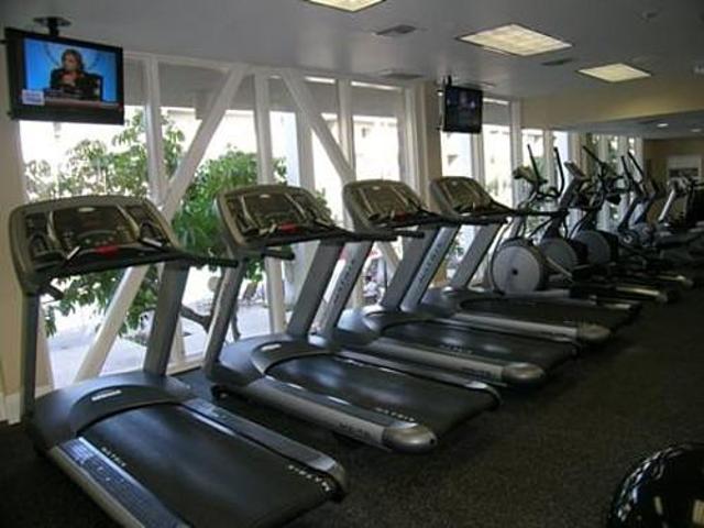 Apartment for rent in Canoga Park, California