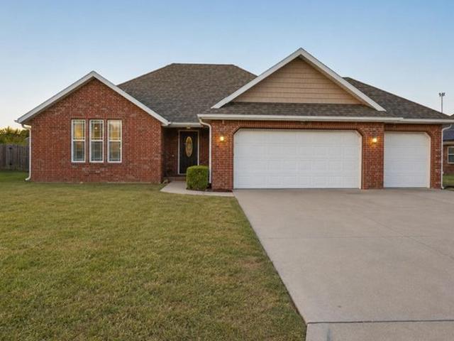 House for sale in Willard, Missouri