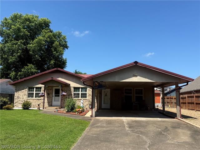 House for sale in Sallisaw, Oklahoma