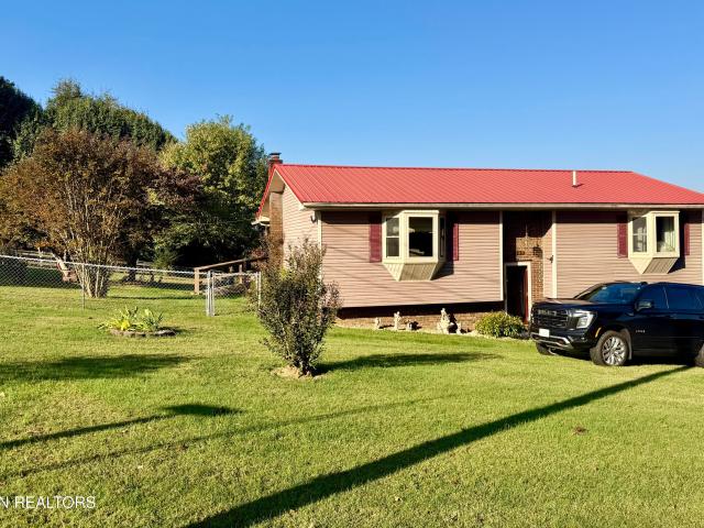 House for sale in New Tazewell, East Tennessee