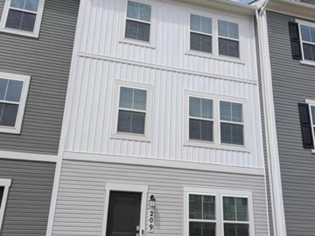 House for sale in Kearneysville, West Virginia