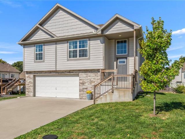 House for sale in Belton, Cass County