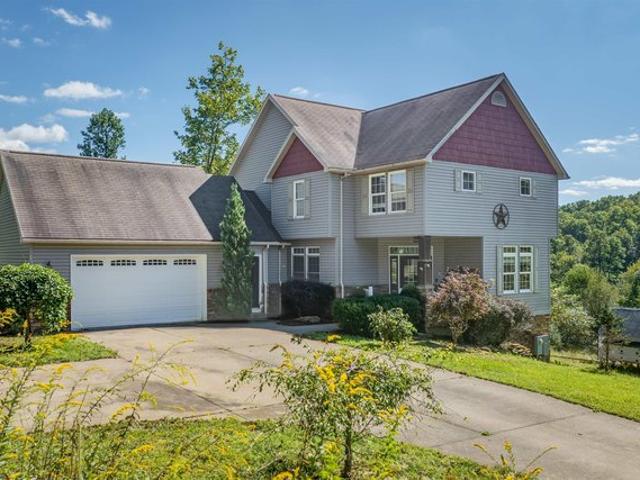 House for sale in Morgantown, West Virginia