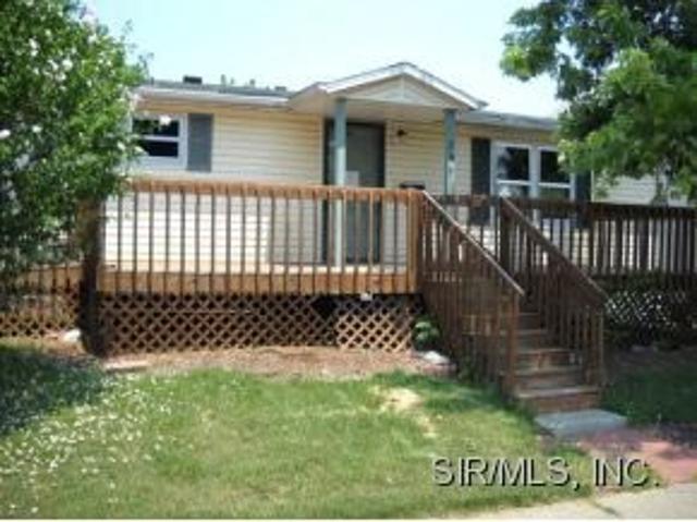 House for sale in Mount Olive, Illinois