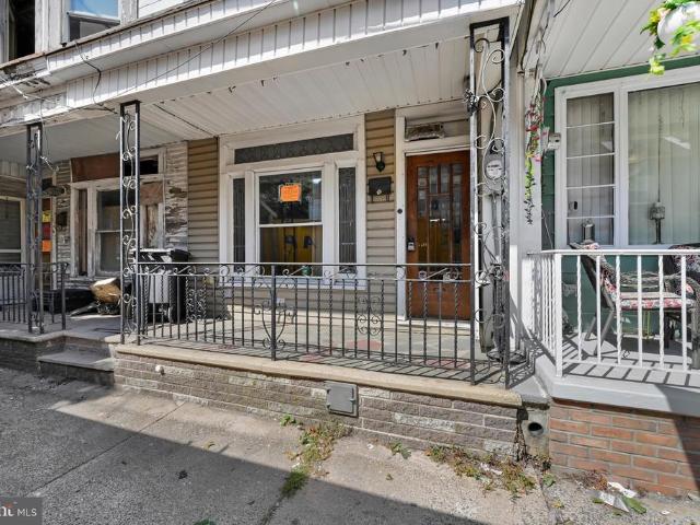 Townhouse for sale in Shenandoah, Schuylkill County