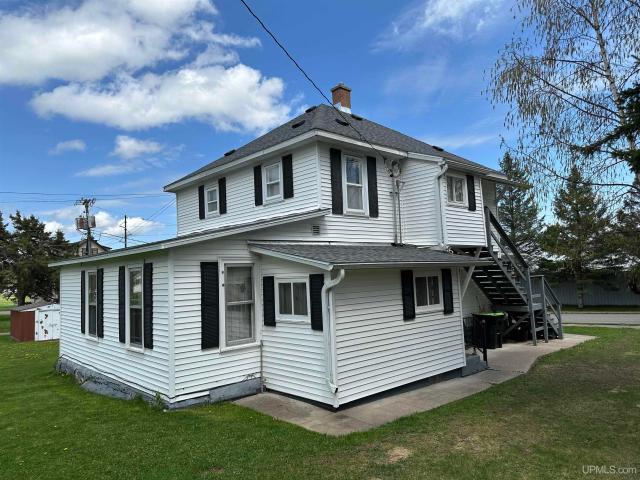 House for sale in Caspian, Michigan
