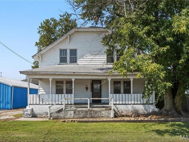 House for sale in Cottage Hills, Illinois