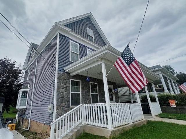 House for sale in Claysville, Washington County