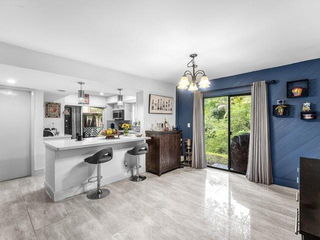 Townhouse for sale in Plantation, Florida