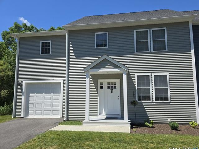 Townhouse for sale in Groton, Connecticut