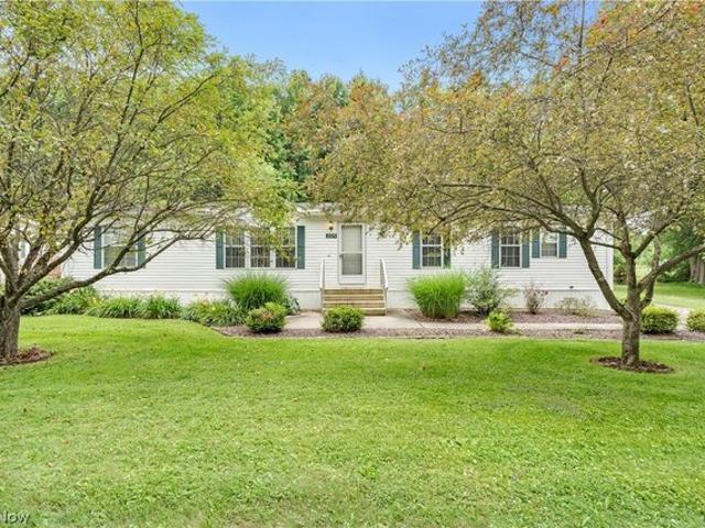 House for sale in Brookfield, Ohio