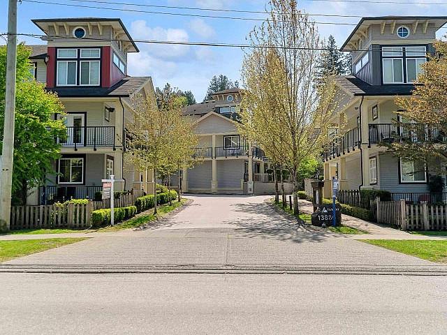 Condo for sale in Surrey, British Columbia