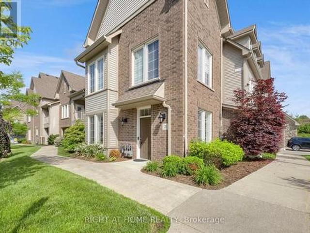 Townhouse for sale in Durham, Ontario