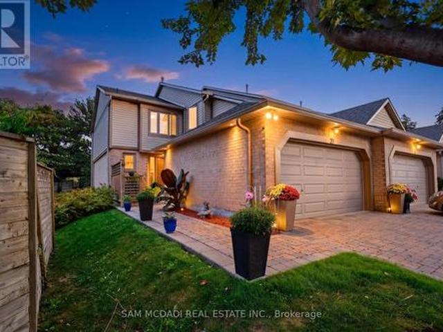 Townhouse for sale in Mississauga, Ontario