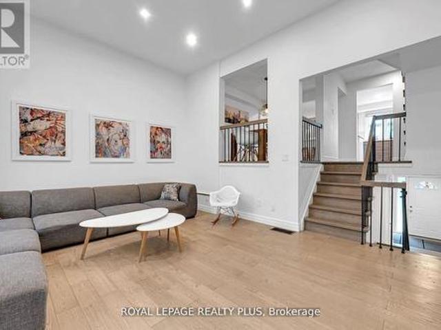 Townhouse for sale in Rockwood Village, Mississauga