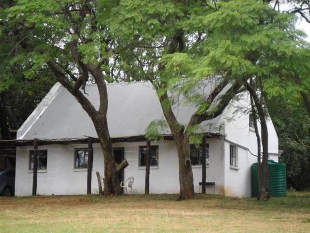 Farm for sale in Hartbeespoort Dam Nature Reserve, North West
