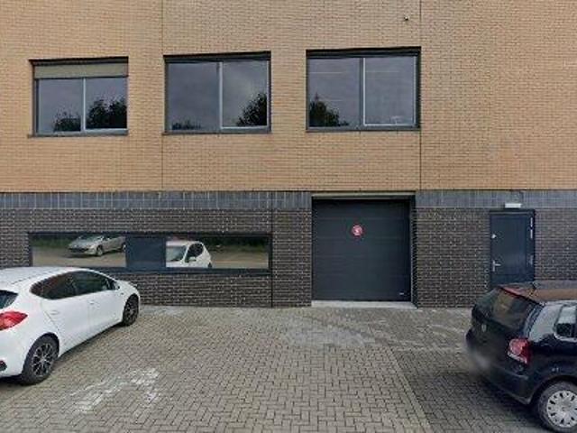 Bedrijfspand te huur in Heerlen, Limburg