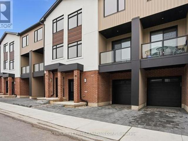 Townhouse for sale in Arva, Ontario