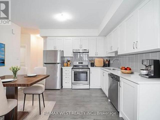 Townhouse for sale in Woburn, Ontario