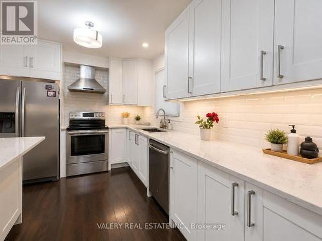Townhouse for rent in Georgina, Ontario