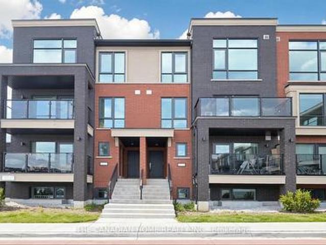 Townhouse for sale in Georgina, Ontario