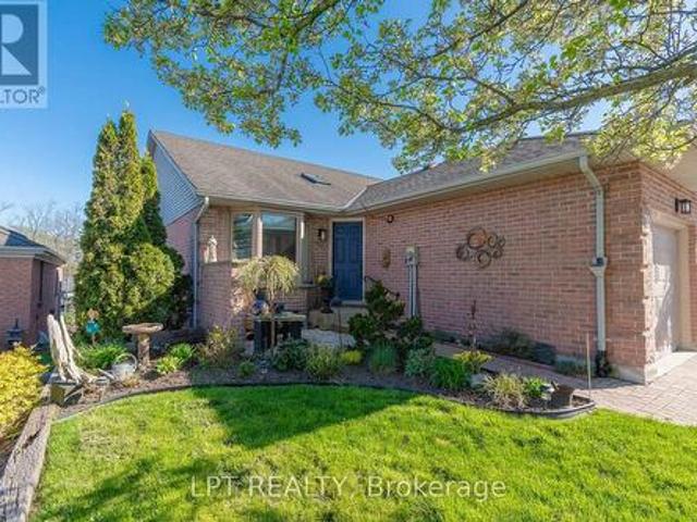 Condo for sale in Lambton Shores, Ontario