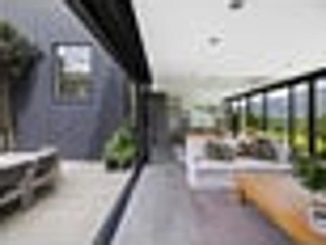 House for sale in Otakou